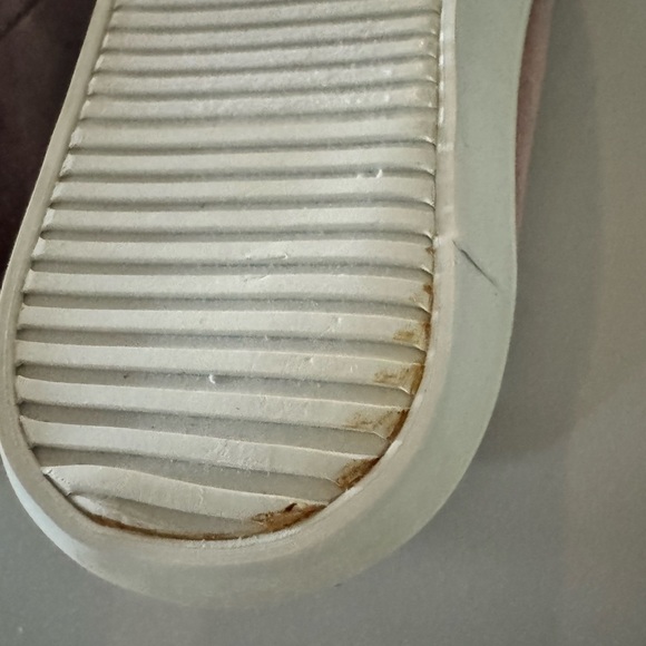 Old Navy Dusty Pink Velvet Slip On Shoes - Toddler Size 8 - Picture 12 of 12